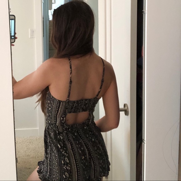 Romper - Picture 2 of 4